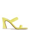 charol amarillo sandalias Darla con tacón Nine West 0DDT0737