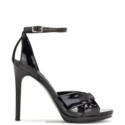 charol negro sandalias Lovya con correa en el tobillo Nine West 0DDT01776