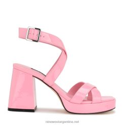 charol rosa sandalias con plataforma y correa en el tobillo Nine West 0DDT0820